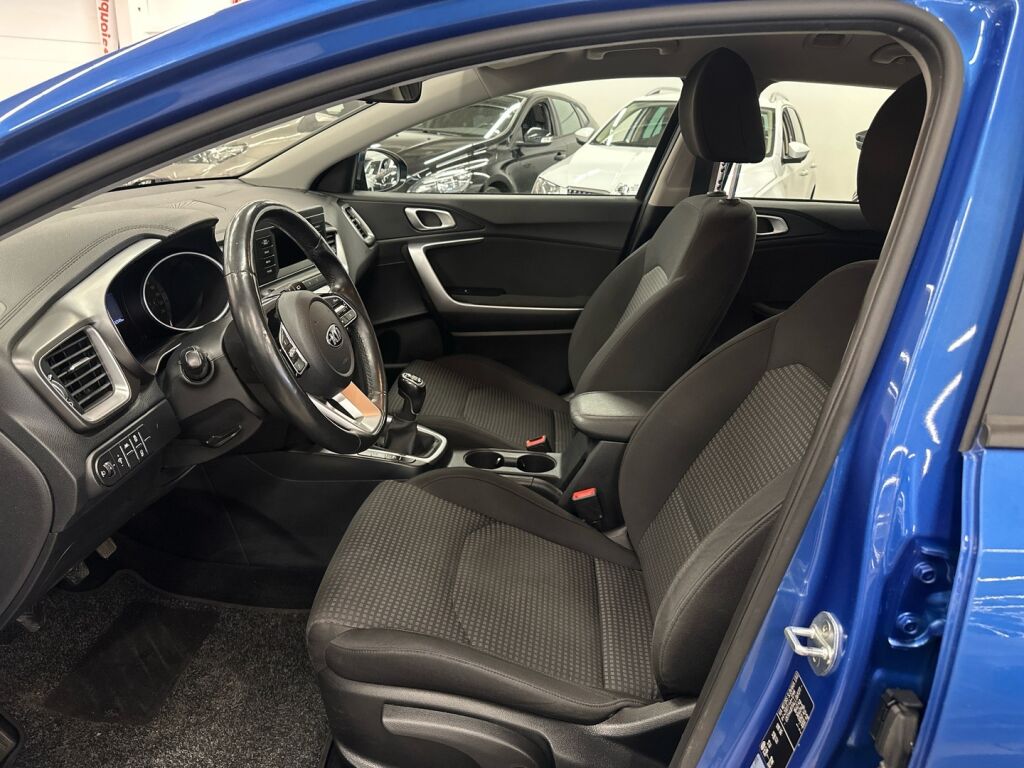 Kia Ceed 2020 Sininen