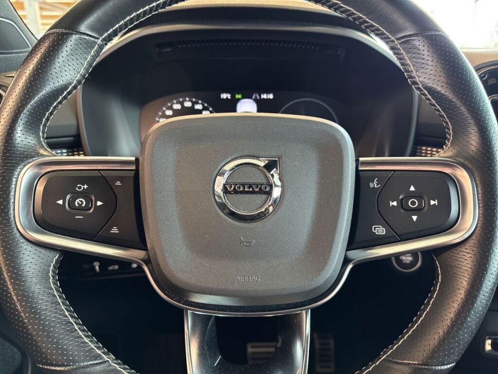 Volvo XC40 2020 Valkoinen
