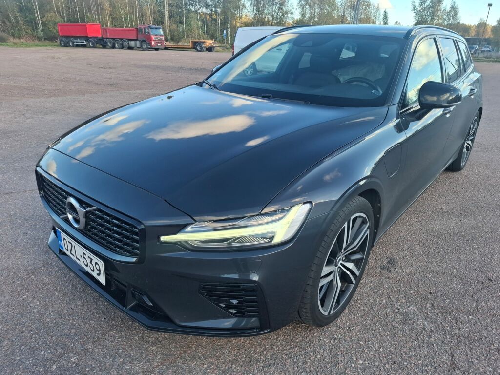 Volvo V60 2020 Harmaa