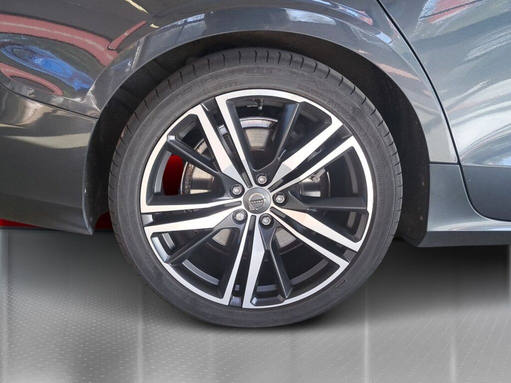 Volvo V60 2020 Harmaa