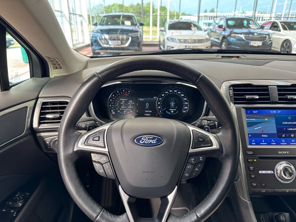 Ford Mondeo 2020 Musta