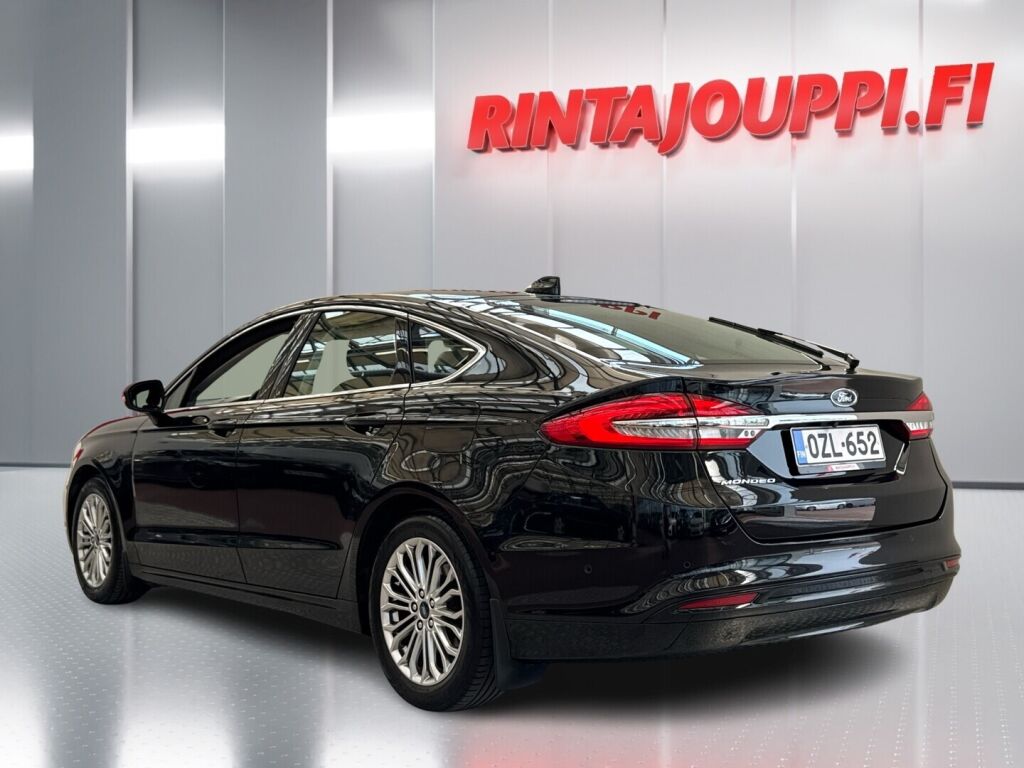 Ford Mondeo 2020 Musta
