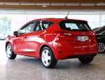 Ford Fiesta 2020 Punainen