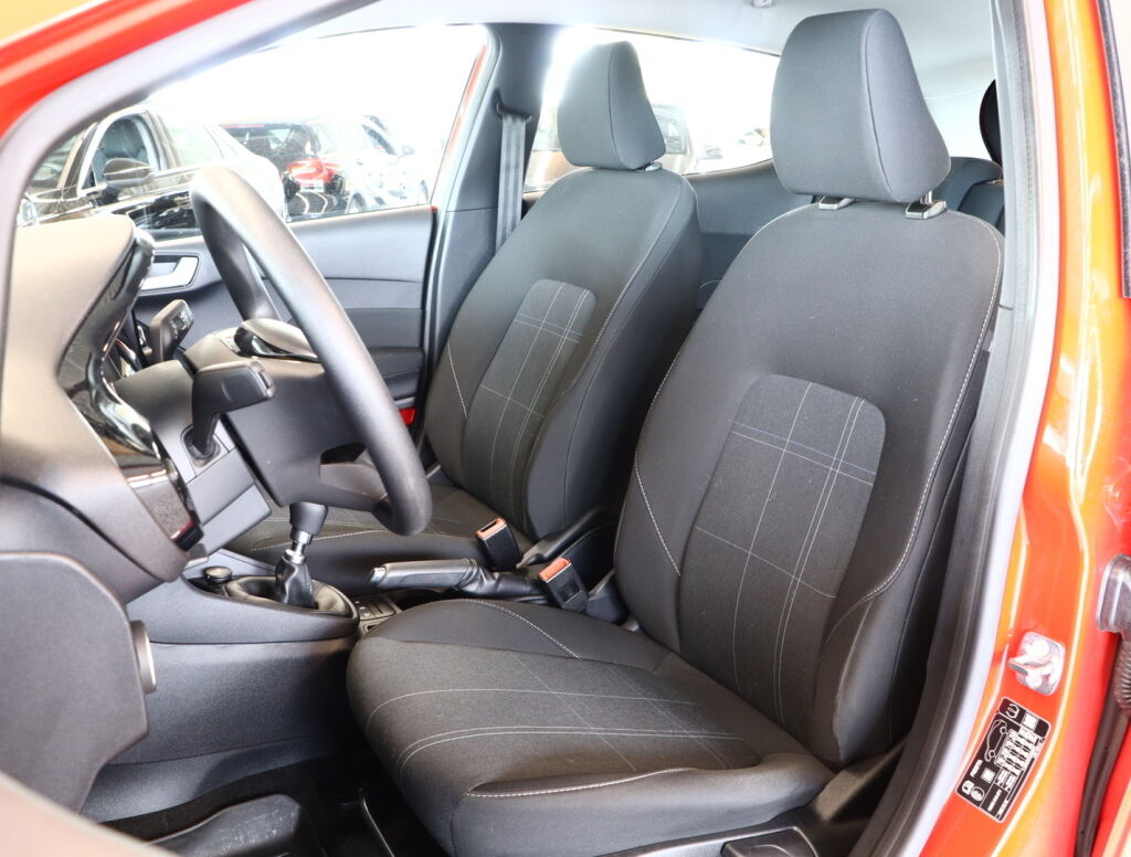 Ford Fiesta 2020 Punainen