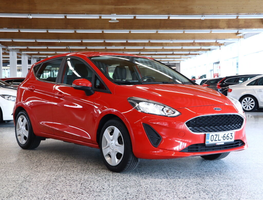 Ford Fiesta 2020 Punainen
