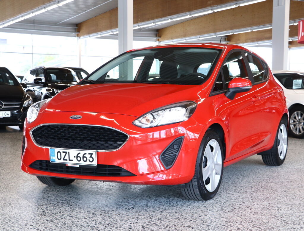 Ford Fiesta 2020 Punainen