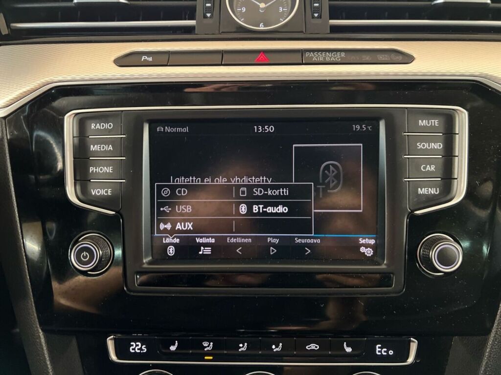Volkswagen Passat 2017 Musta