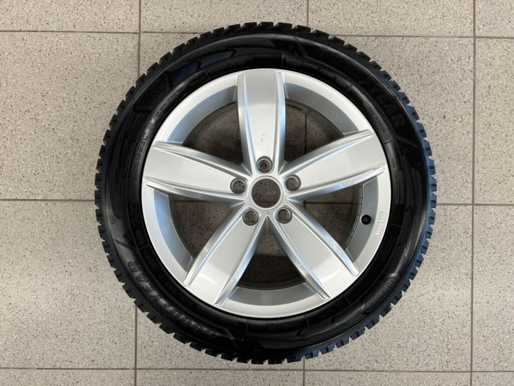 Volkswagen Passat 2017 Musta