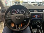 Skoda Octavia 2018 Valkoinen