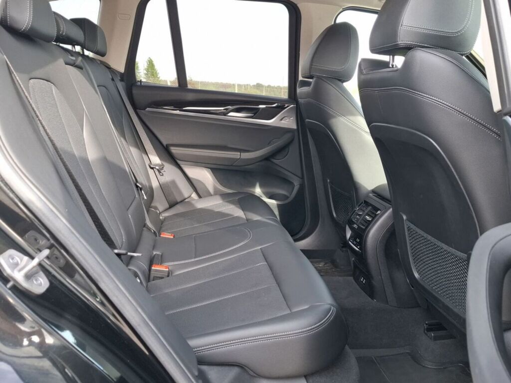 BMW X3 2022 Musta