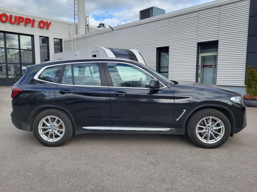 BMW X3 2022 Musta