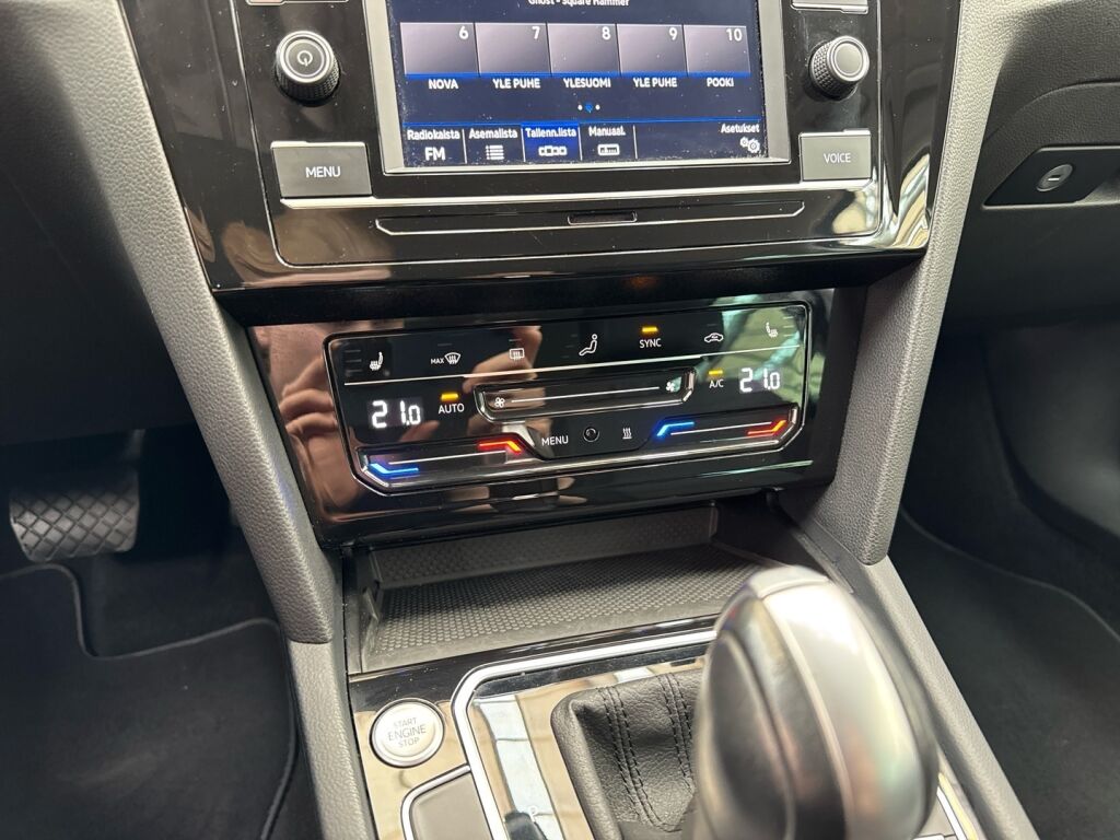 Volkswagen Passat 2022 Harmaa