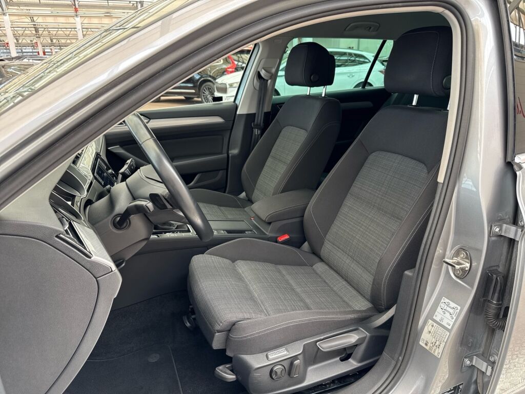 Volkswagen Passat 2022 Harmaa