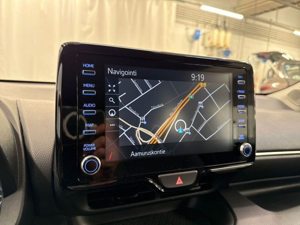 Toyota Yaris 2023 Valkoinen