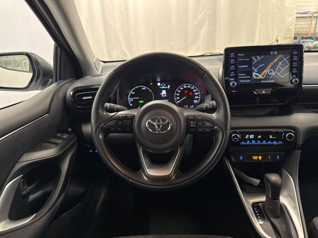 Toyota Yaris 2023 Valkoinen