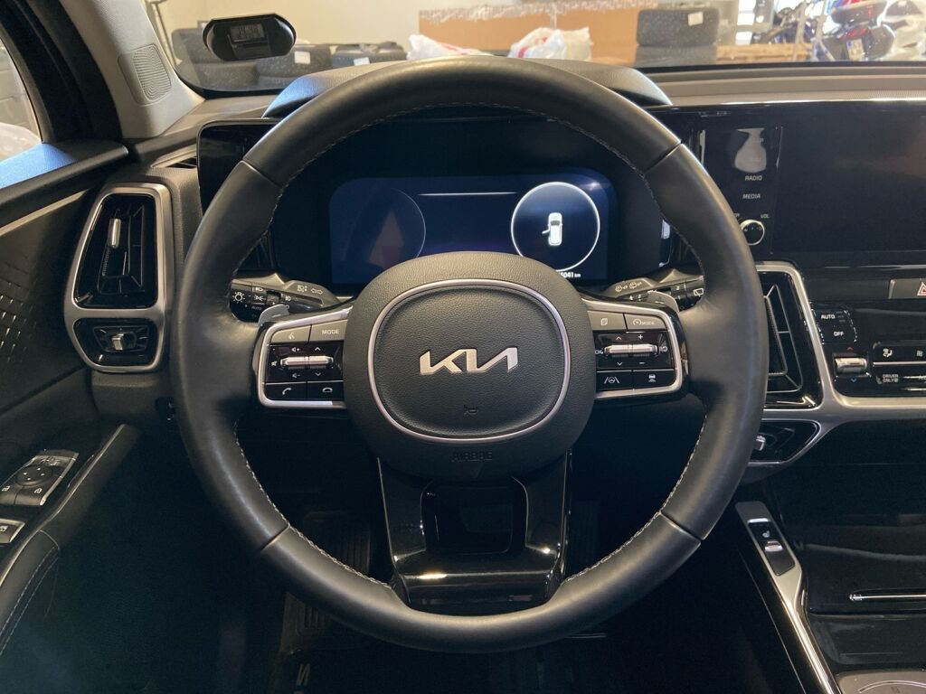Kia Sorento 2023 Harmaa