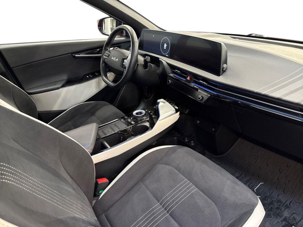 Kia EV6 2022 Punainen