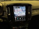 Volvo XC40 2023 Musta