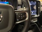 Volvo XC40 2023 Musta