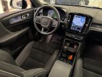 Volvo XC40 2023 Musta
