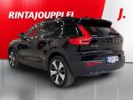Volvo XC40 2023 Musta