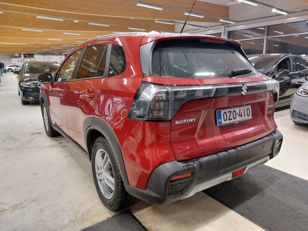 Suzuki S-Cross 2024 Punainen