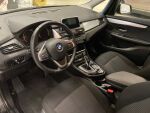 BMW 218 2023 Musta