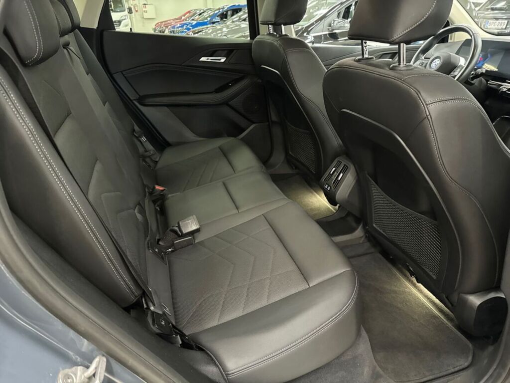BMW 225 2023 Harmaa