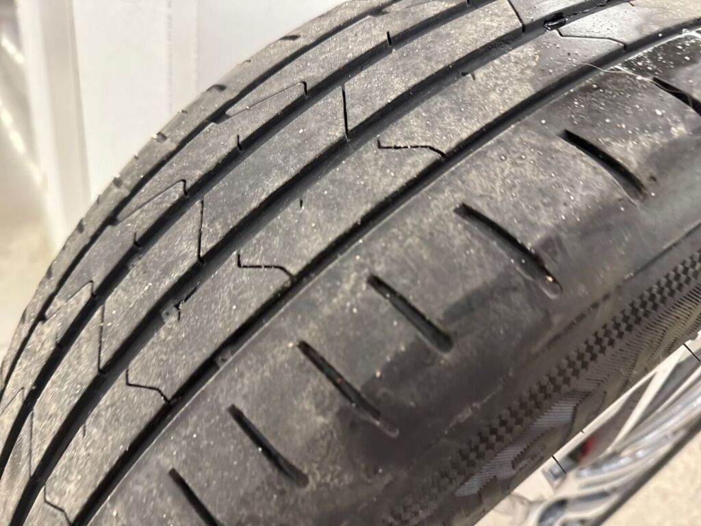 BMW 225 2023 Harmaa