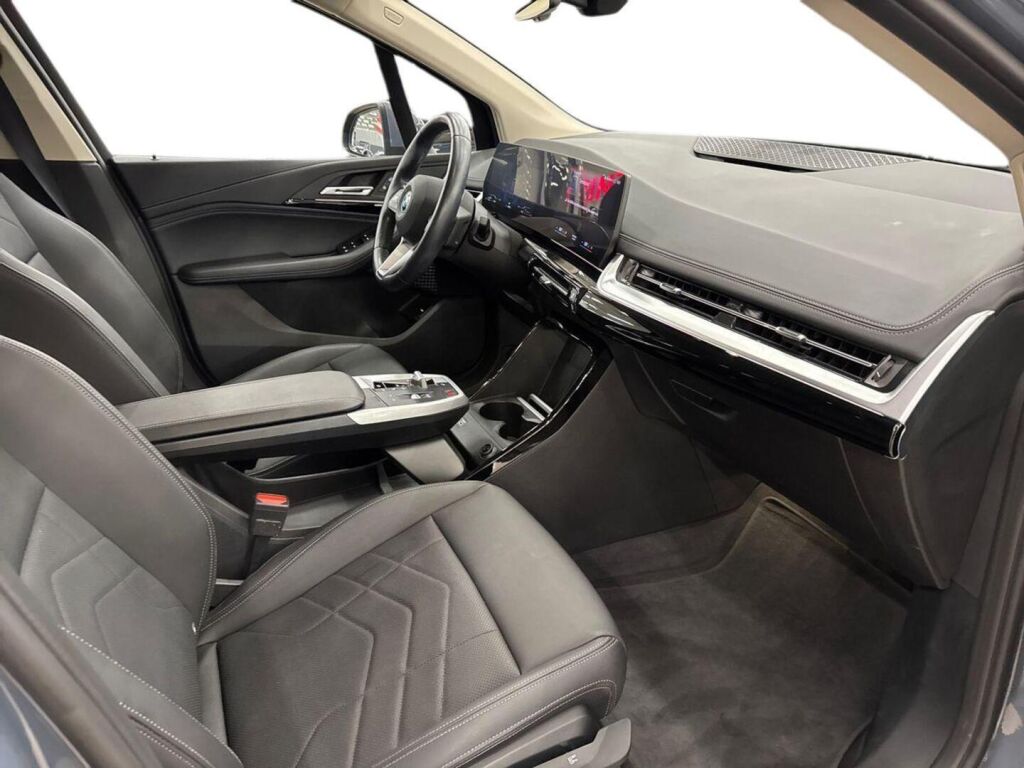 BMW 225 2023 Harmaa