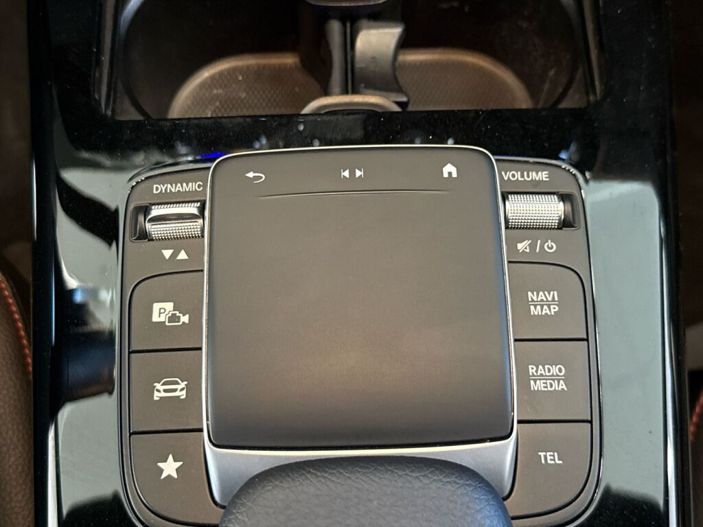 Mercedes-Benz CLA 2021 Valkoinen