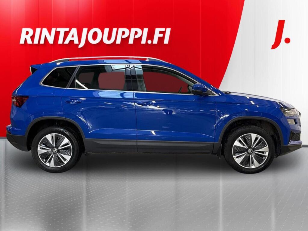 Skoda Karoq 2023 Sininen