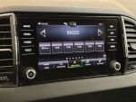 Skoda Karoq 2023 Sininen