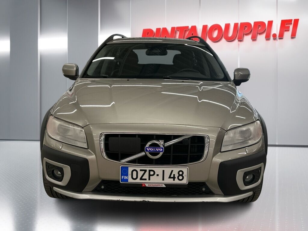Volvo XC70 2010 Ruskea (beige)