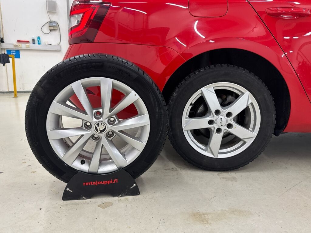 Skoda Octavia 2020 Punainen