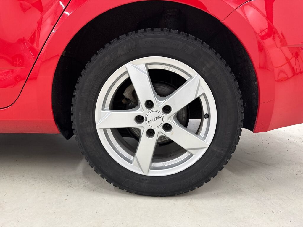 Skoda Octavia 2020 Punainen