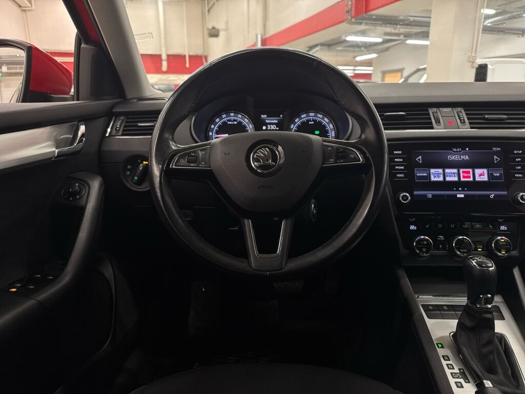 Skoda Octavia 2020 Punainen