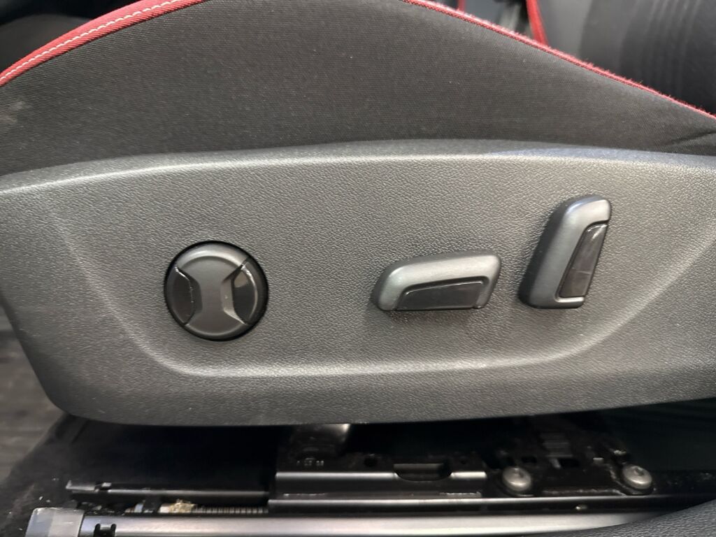 Skoda Kamiq 2020 Harmaa