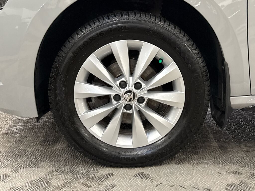 Skoda Kamiq 2020 Harmaa