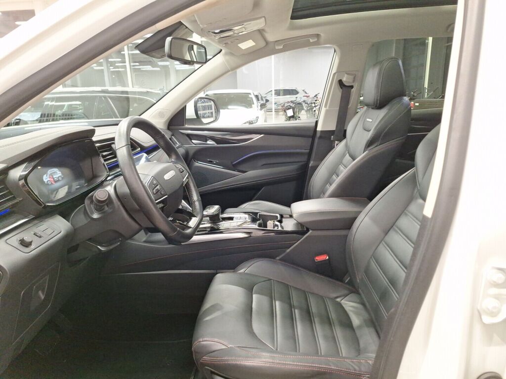 Maxus Euniq 6 2023 Valkoinen