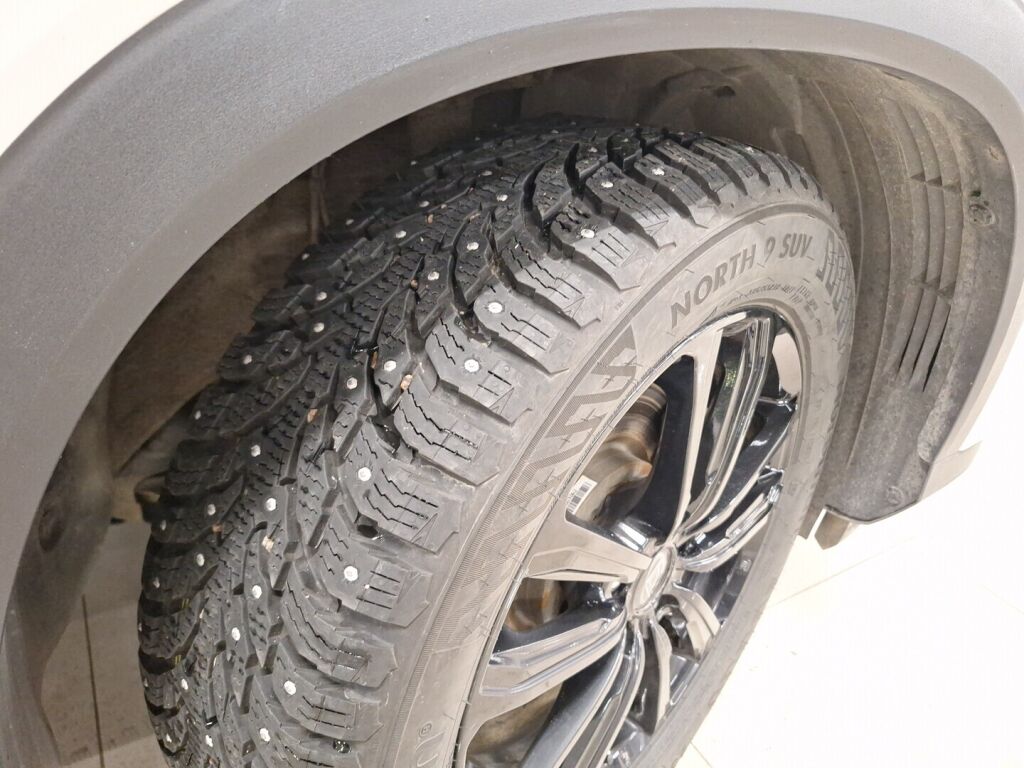 Maxus Euniq 6 2023 Valkoinen