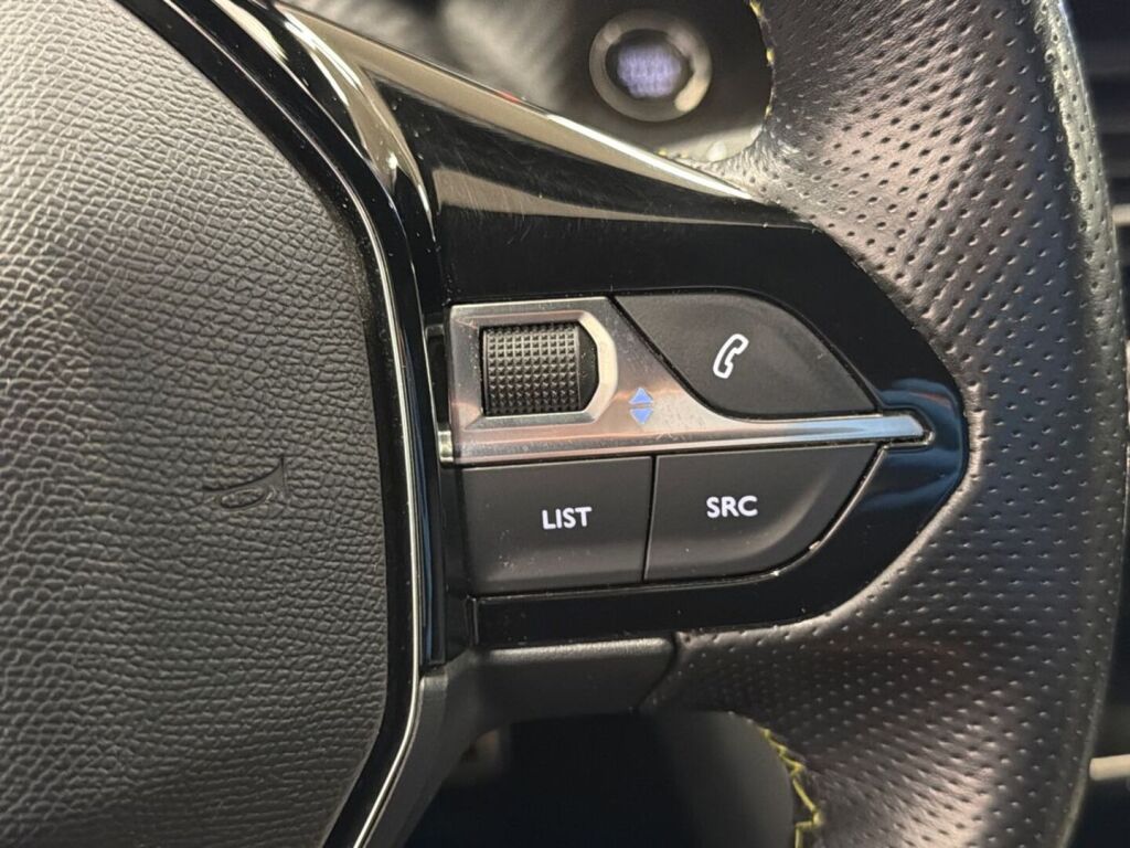 Peugeot e-208 2021 Sininen