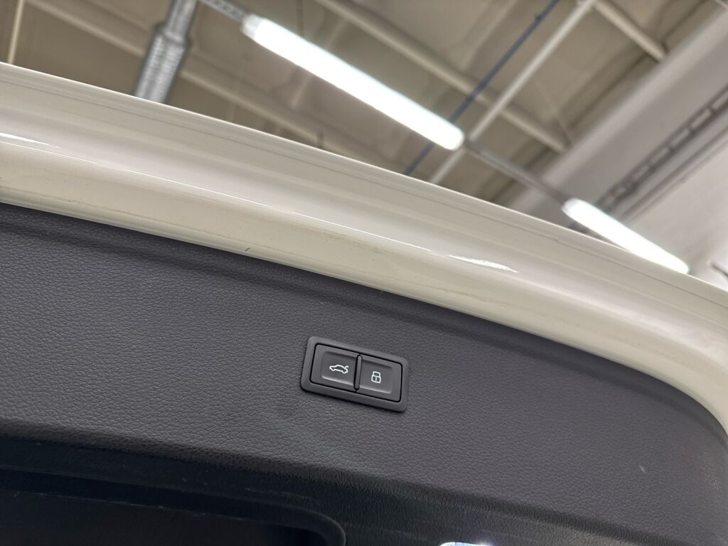 Audi Q5 2020 Valkoinen