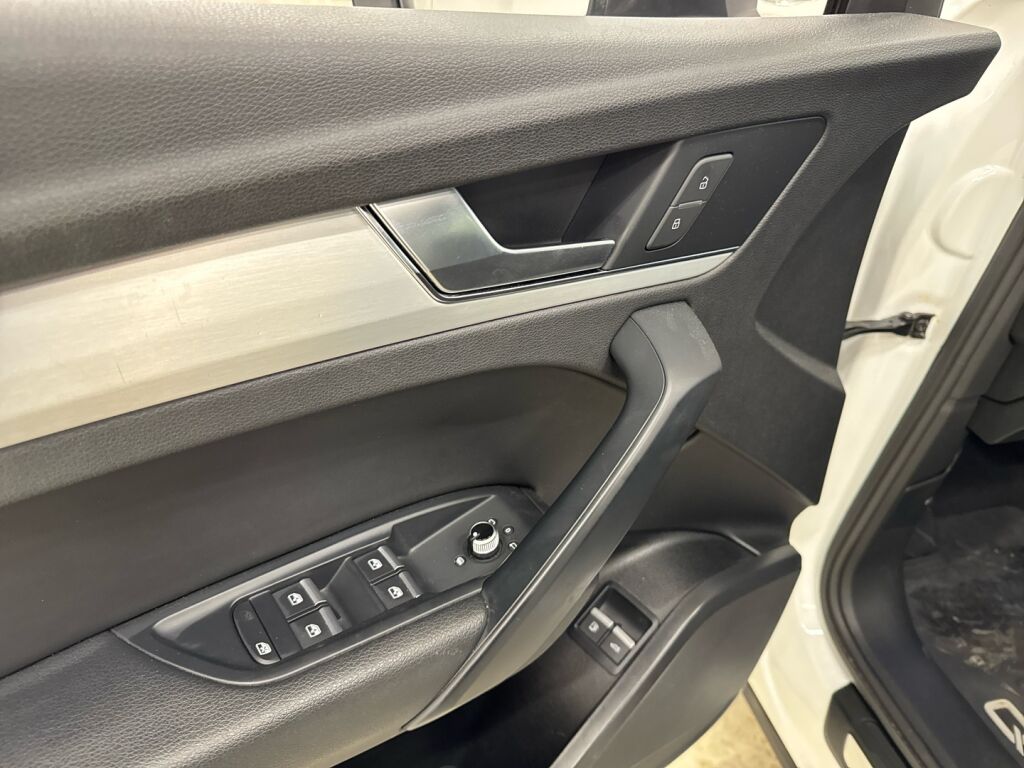 Audi Q5 2020 Valkoinen