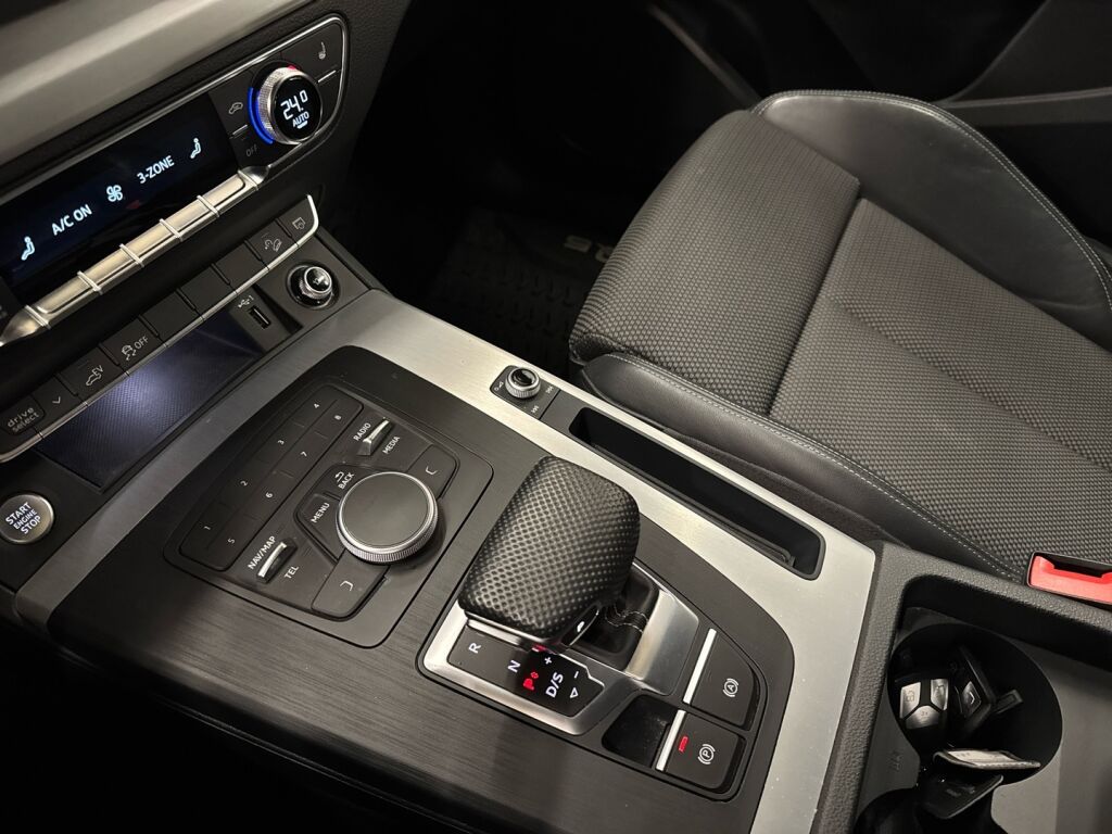 Audi Q5 2020 Valkoinen