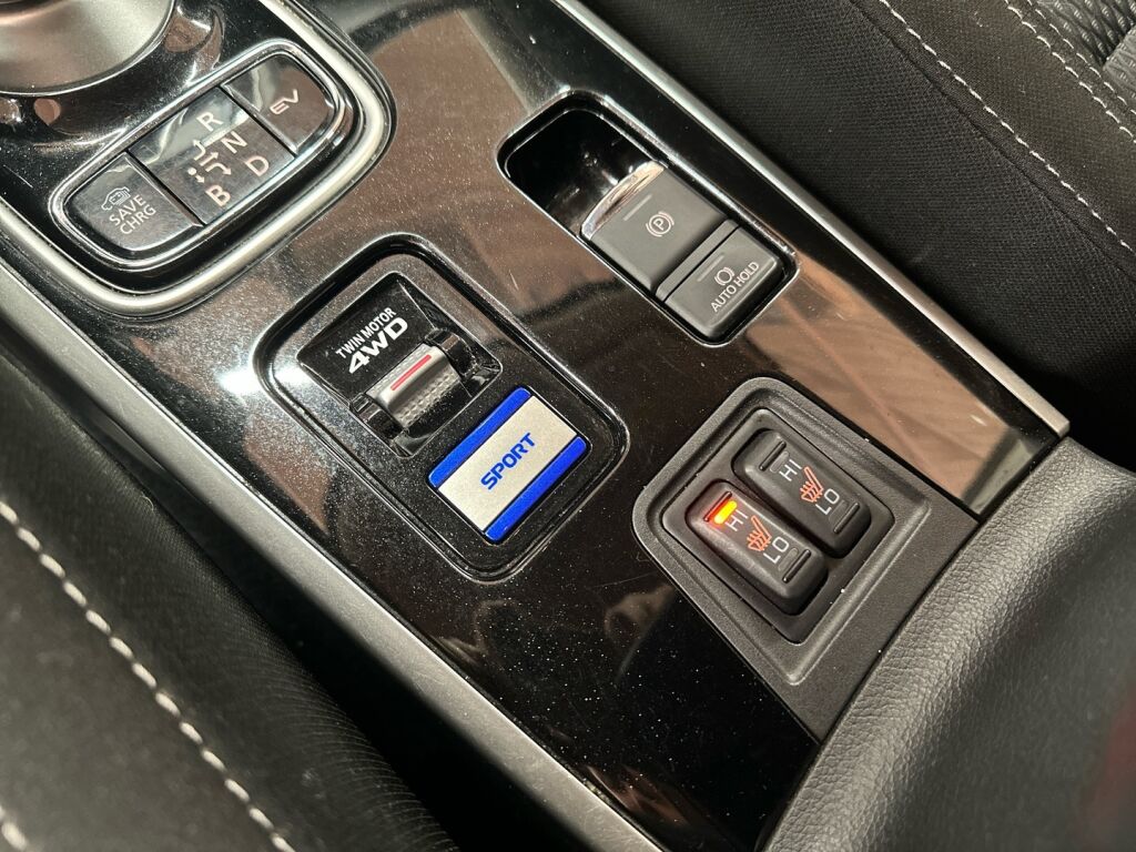 Mitsubishi Outlander PHEV 2020 Valkoinen