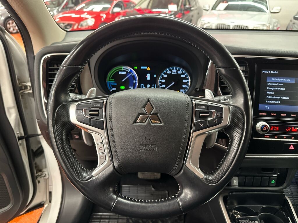 Mitsubishi Outlander PHEV 2020 Valkoinen