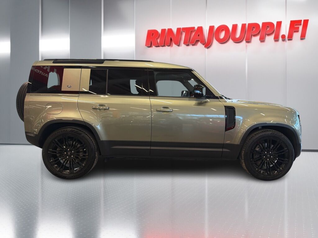 Land Rover Defender 2021 Vihreä