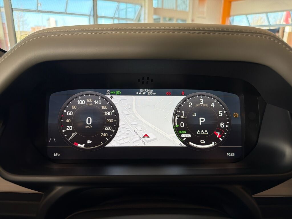 Land Rover Defender 2021 Vihreä