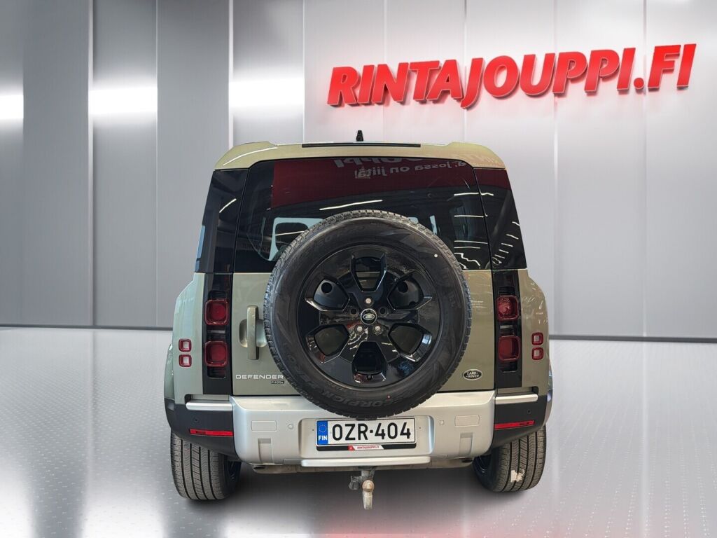 Land Rover Defender 2021 Vihreä